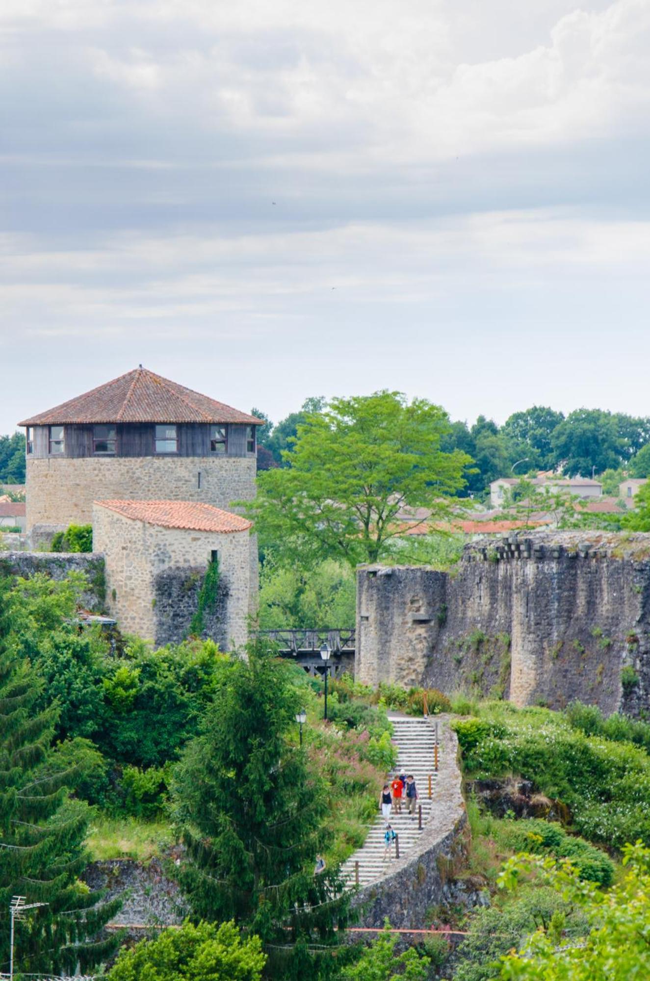 Petite Maison Medievale Parthenay Kültér fotó