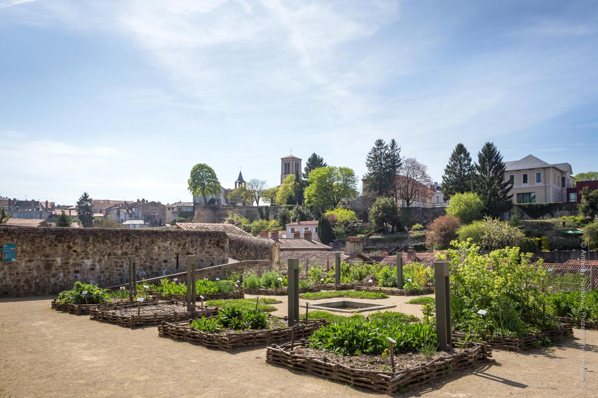 Petite Maison Medievale Parthenay Kültér fotó