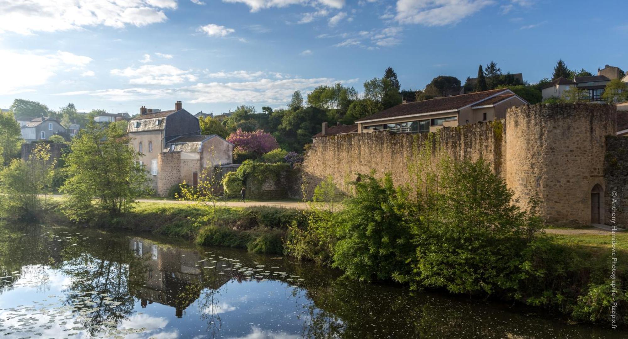 Petite Maison Medievale Parthenay Kültér fotó